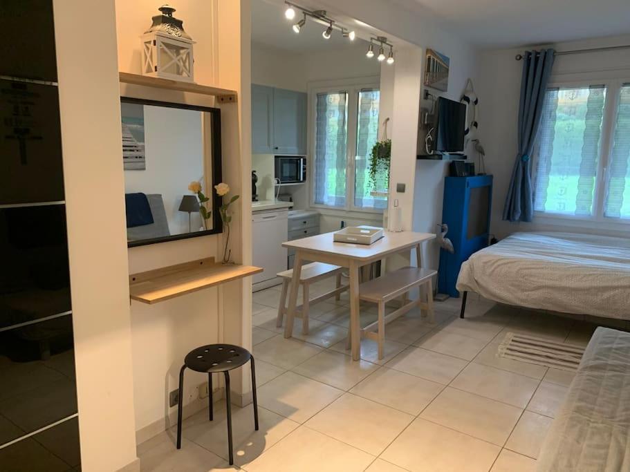 Studio Cosy Bord De Mer Et Centre Ville Pour 4Pers Deauville Ngoại thất bức ảnh